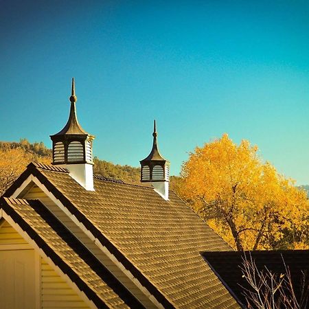 Hounds Tooth Inn Oakhurst Exterior foto