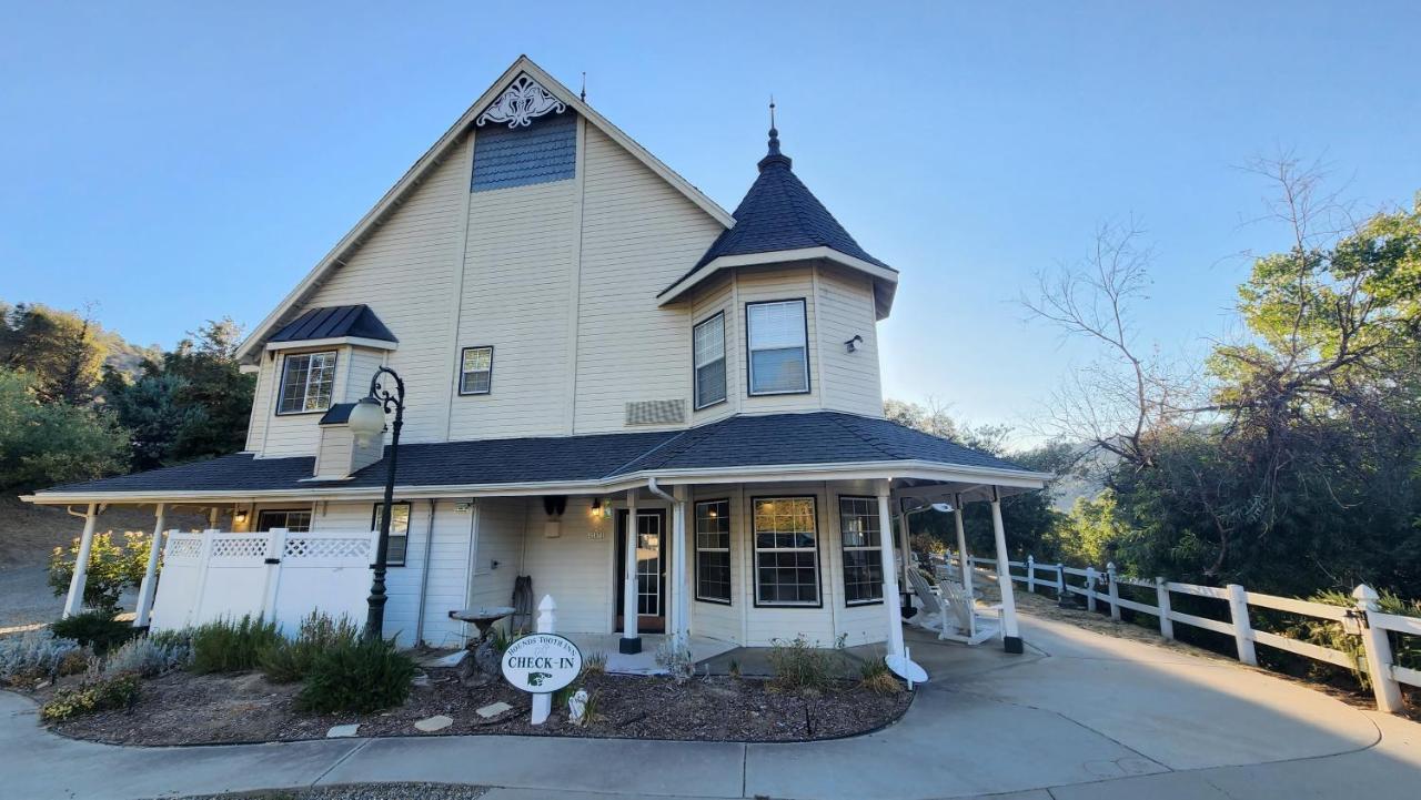 Hounds Tooth Inn Oakhurst Exterior foto