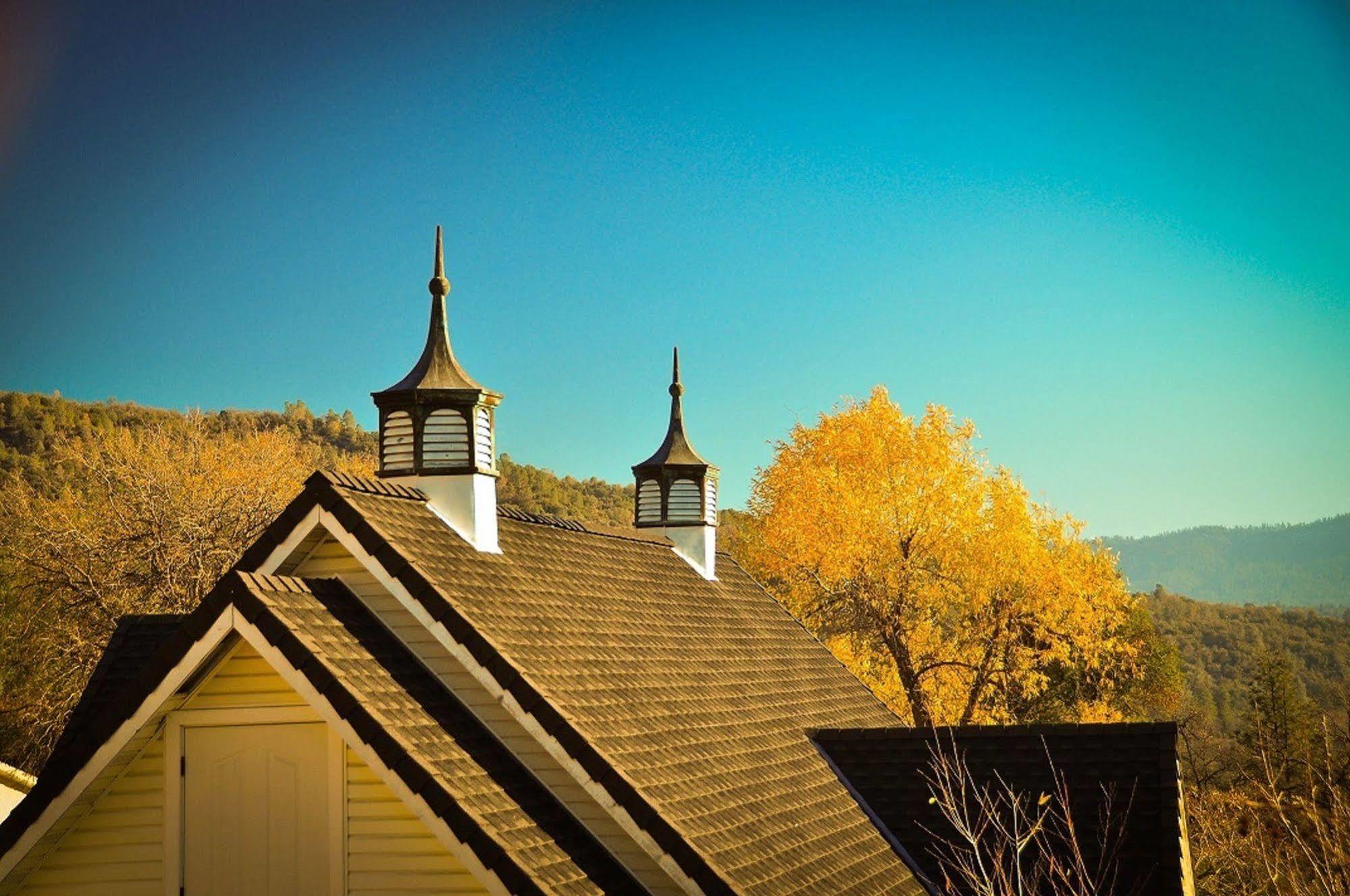 Hounds Tooth Inn Oakhurst Exterior foto